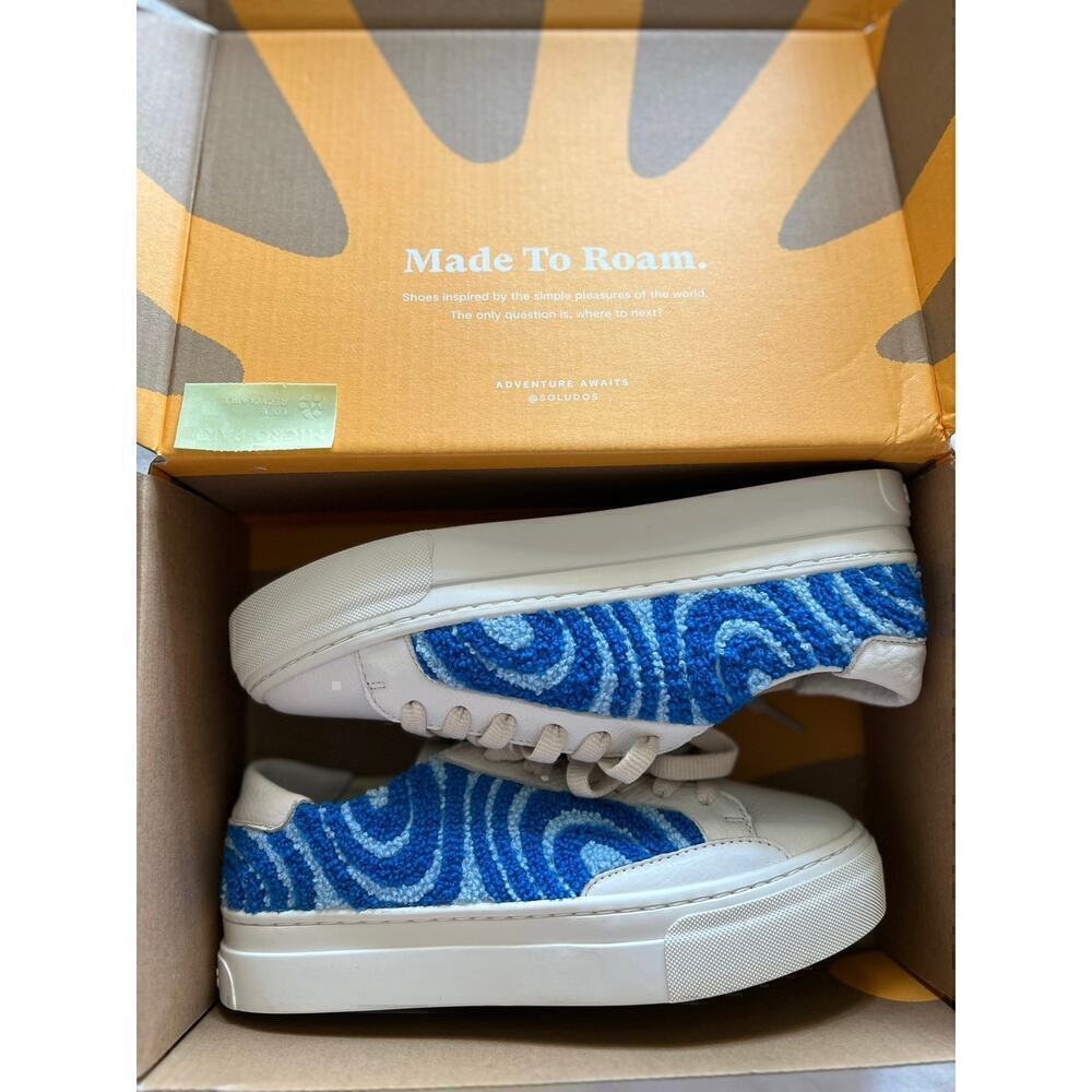 Soludos Women's Ibiza platform psychedelic spiral marine blue 7.5